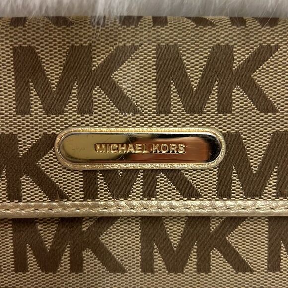 Michael Kors Wallet C9 - Picture 2 of 10